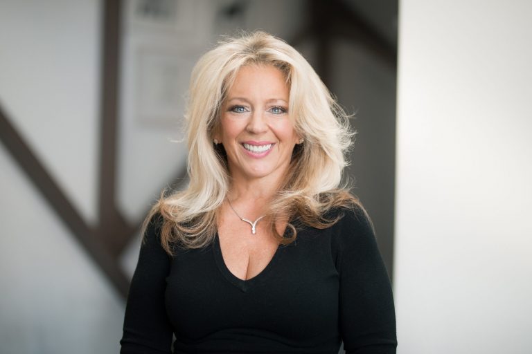 Valerie Montecalvo Receives 2021 NJBIZ Icon Award